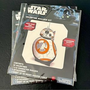 Star Wars BB8 Valentines Day mailbox kit, including 32 Valentines cards